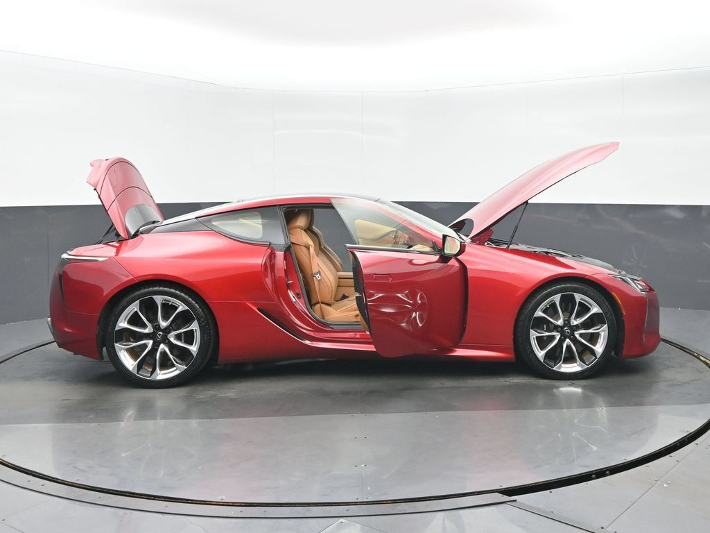Used 2018 Lexus LC 500 Coupe w/ Performance Package RWD image 36