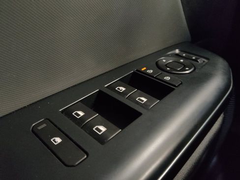 Used 2025 Kia K4 FWD image 27