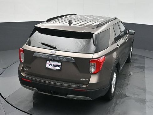 Used 2021 Ford Explorer XLT w/ Equipment Group 202A AWD/4WD image 45