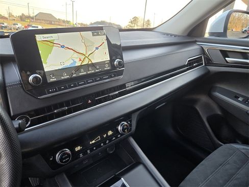 Used 2024 Mitsubishi Outlander SE image 14