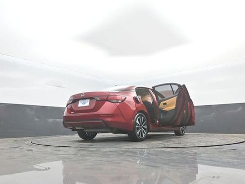 Used 2025 Nissan Sentra SV w/ SV Premium Package image 45