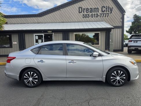Used 2016 Nissan Sentra S FWD image 6
