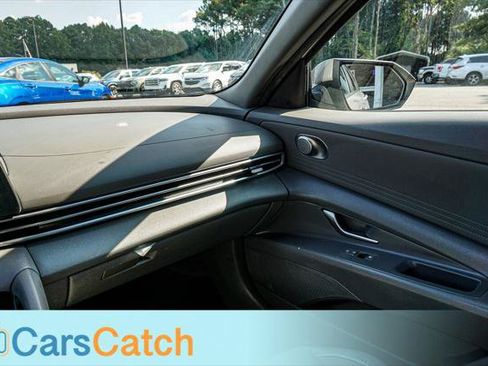 Used 2021 Hyundai Elantra SEL FWD image 31