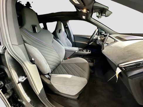 New 2026 BMW iX xDrive45 w/ M Sport Package image 22