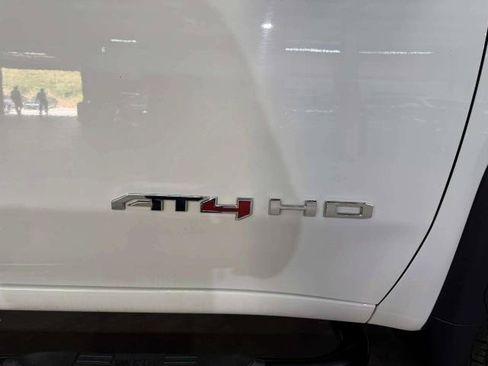 Used 2022 GMC Sierra 2500 AT4 AWD/4WD image 19