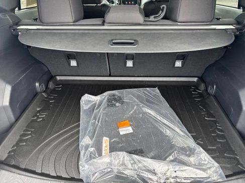 Certified 2025 Subaru Crosstrek 2.5i Sport AWD/4WD image 6