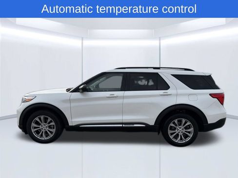 Used 2024 Ford Explorer XLT w/ Equipment Group 202A AWD/4WD image 6