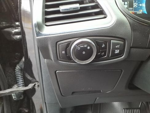 Used 2023 Ford Edge Titanium w/ Cargo Accessory Package image 18