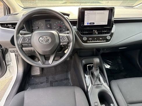 Used 2024 Toyota Corolla LE image 17