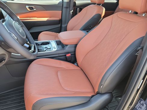 New 2026 Kia Carnival SX FWD image 4
