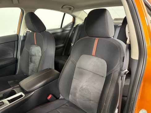 Used 2023 Nissan Sentra SR w/ Trunk Package FWD image 11