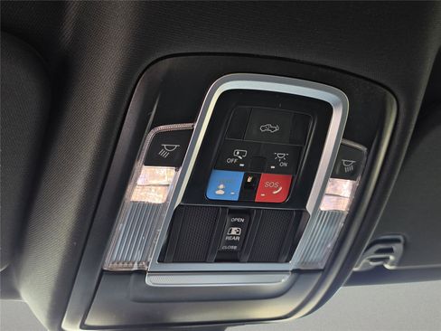New 2026 RAM 1500 Big Horn AWD/4WD image 30