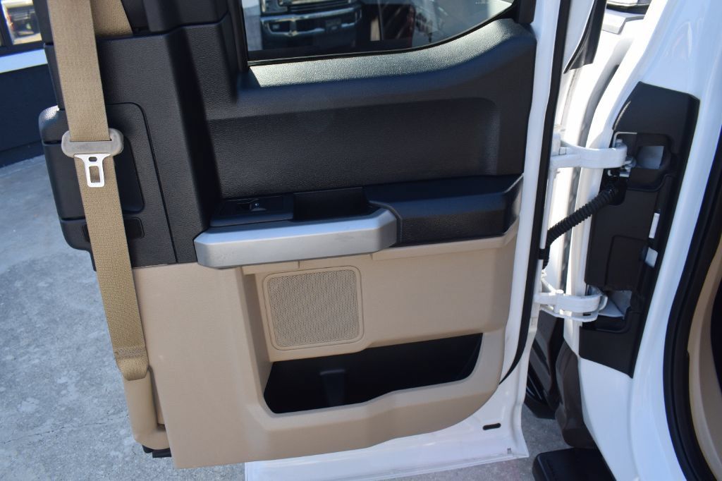 Used 2015 Ford F150 Lariat w/ Equipment Group 502A Luxury AWD/4WD image 16