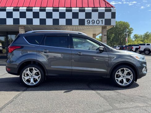 Used 2019 Ford Escape Titanium FWD image 8