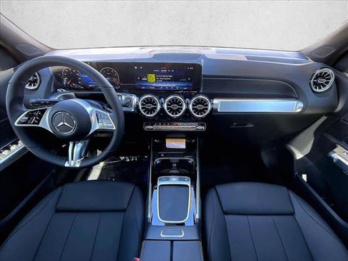 New 2026 Mercedes-Benz GLB 250 image 7