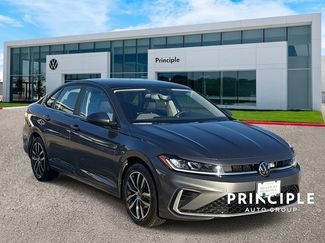 Used 2026 Volkswagen Jetta SE FWD video 1