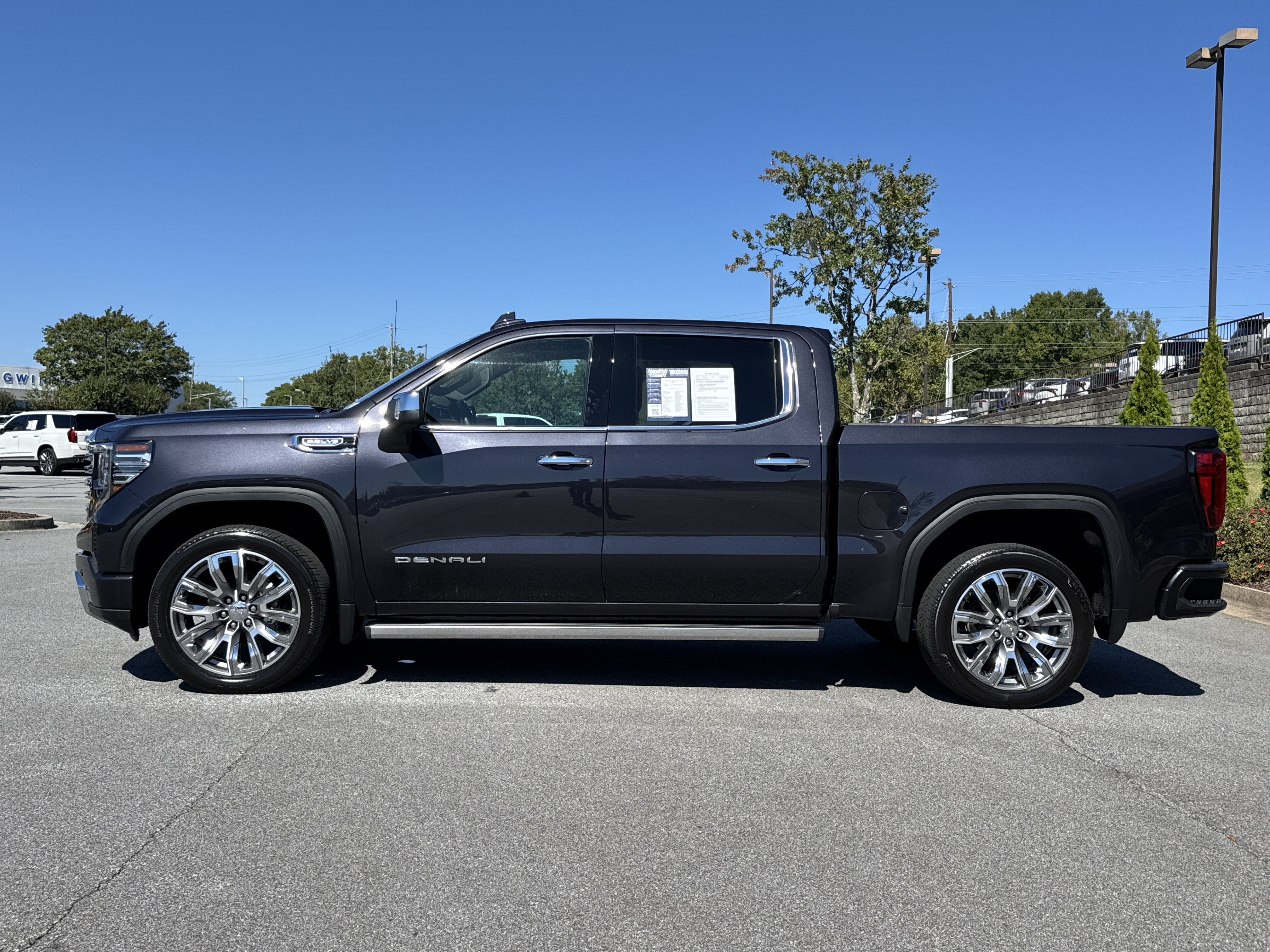 Used 2024 GMC Sierra 1500 Denali w/ Denali Reserve Package AWD/4WD image 7
