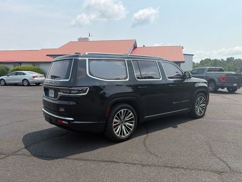 Used 2022 Jeep Grand Wagoneer Series III AWD/4WD image 8