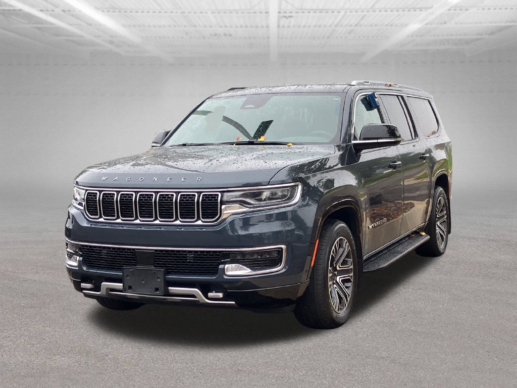 Used 2024 Jeep Wagoneer L Series II w/ HD Trailer Tow Package AWD/4WD image 3