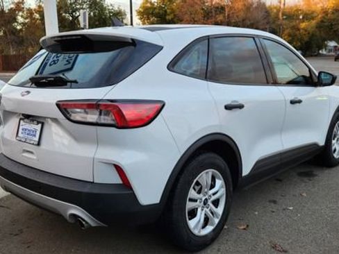 Used 2021 Ford Escape S image 4