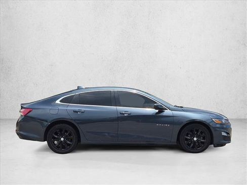 Used 2019 Chevrolet Malibu LT FWD image 4