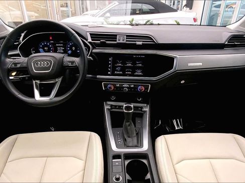 Used 2022 Audi Q3 2.0T Premium w/ Convenience Package image 16