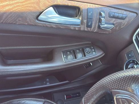 Used 2018 Mercedes-Benz GLE 350 4MATIC image 21