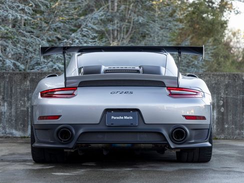 Certified 2018 Porsche 911 GT2 RS image 10