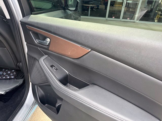 Used 2022 Acura MDX FWD image 16