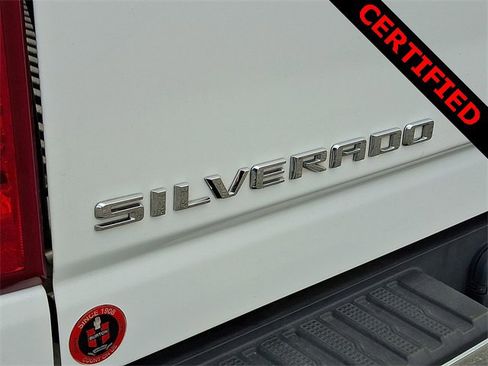Used 2024 Chevrolet Silverado 2500 LT image 30