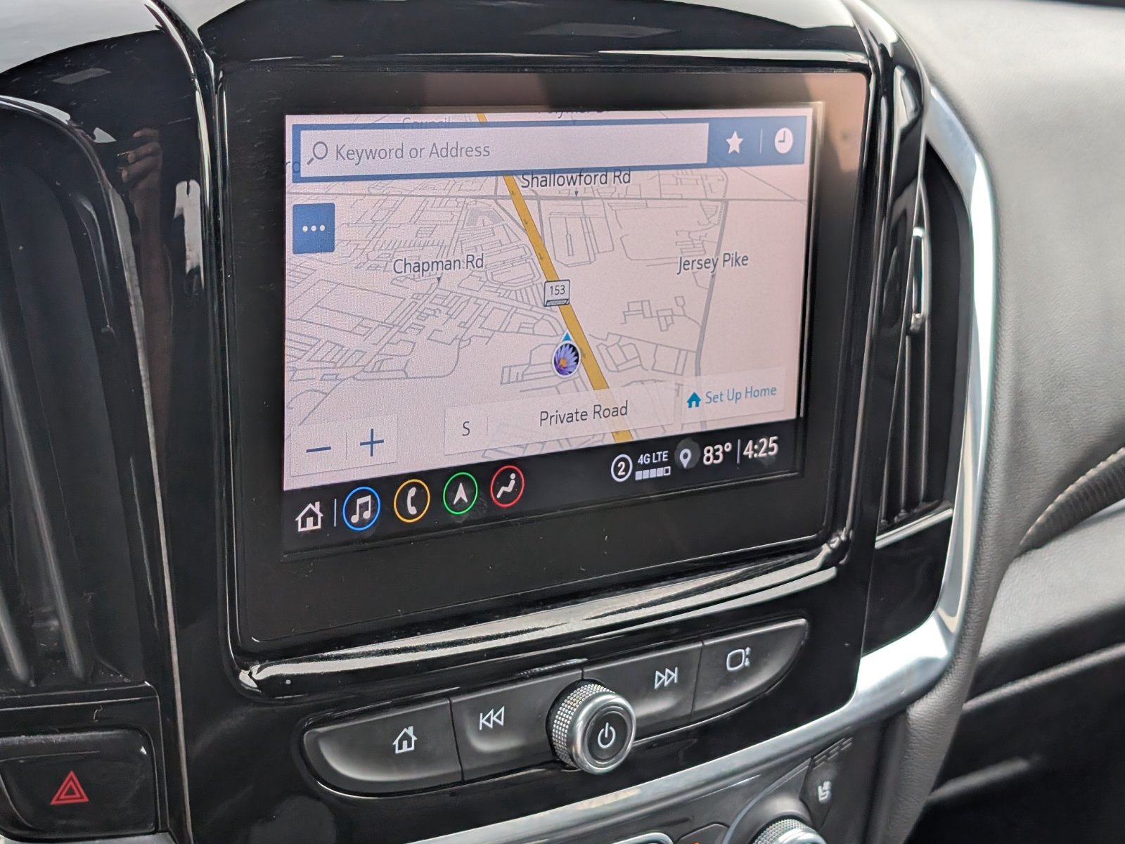 Used 2023 Chevrolet Traverse Premier FWD image 15