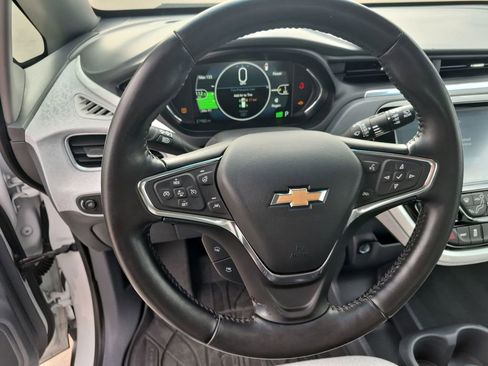 Used 2020 Chevrolet Bolt LT FWD image 14