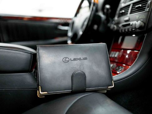 Used 2004 Lexus LS 430 RWD image 63