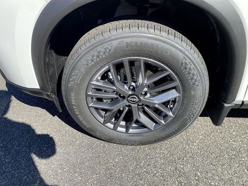 New 2026 Nissan Rogue S image 7