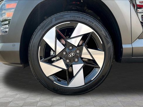 Used 2024 Hyundai Kona Limited AWD/4WD image 34