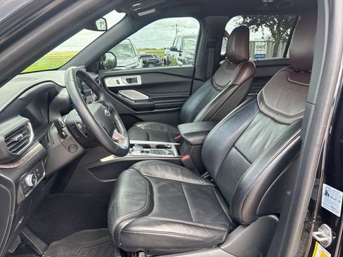 Used 2020 Ford Explorer Platinum w/ Premium Technology Package AWD/4WD image 10