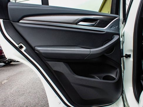 Used 2021 BMW X4 xDrive30i w/ M Sport Package image 11