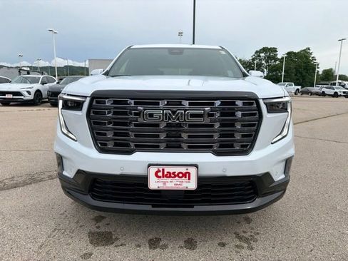 New 2026 GMC Acadia Denali Ultimate w/ LPO, Floor Liner Package AWD/4WD image 8