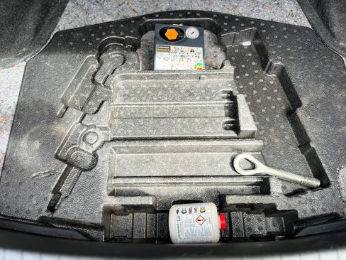 Used 2015 INFINITI Q50 Premium w/ Navigation Package image 23