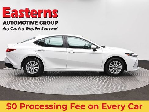 Used 2025 Toyota Camry LE FWD image 4