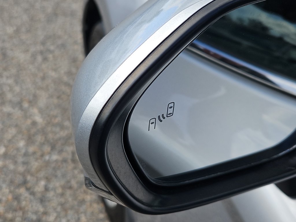Used 2020 Toyota Camry XLE FWD image 20