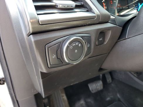 Used 2015 Ford Fusion SE FWD image 13