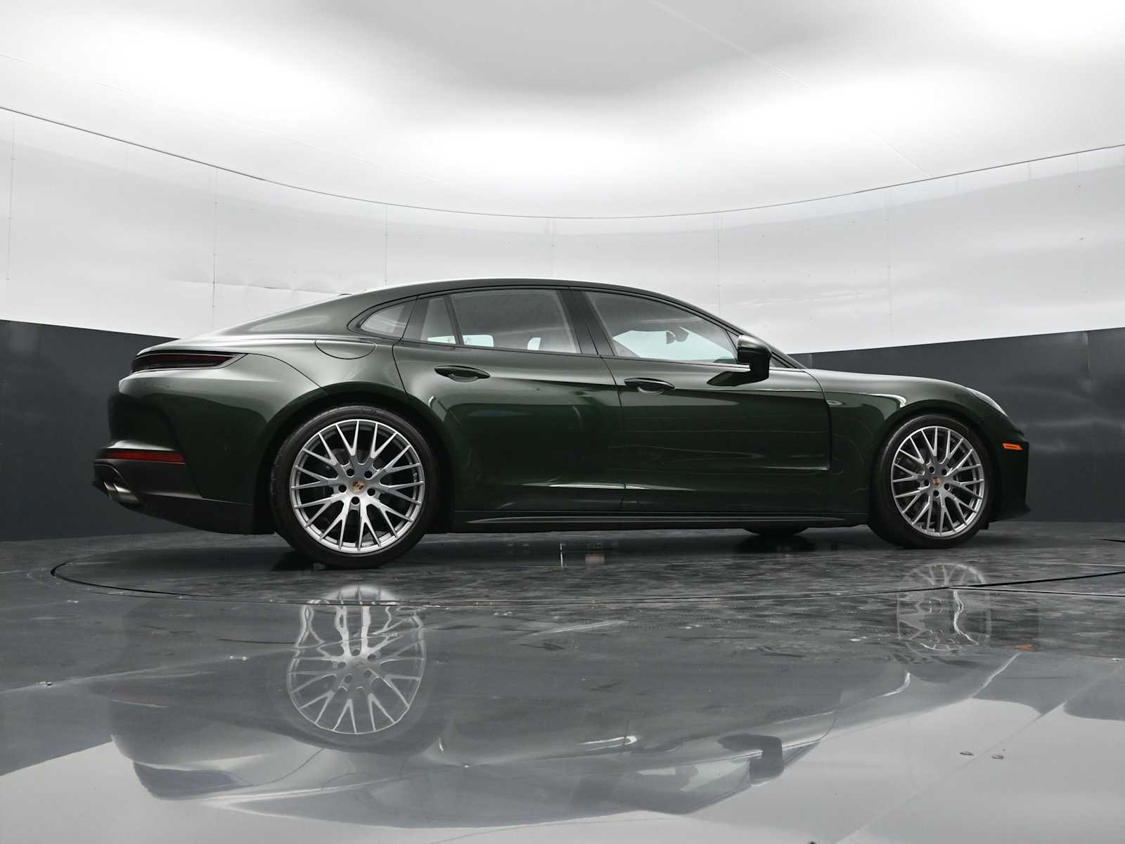 New 2026 Porsche Panamera RWD image 42
