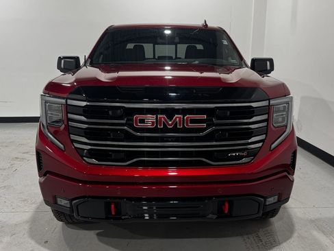 Used 2025 GMC Sierra 1500 AT4 w/ AT4 Premium Package AWD/4WD image 11