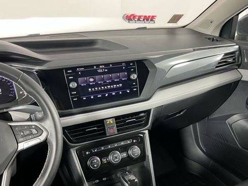 Used 2023 Volkswagen Taos SEL image 19