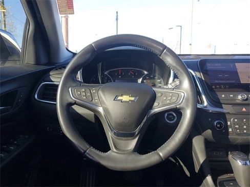 Used 2020 Chevrolet Equinox Premier image 16