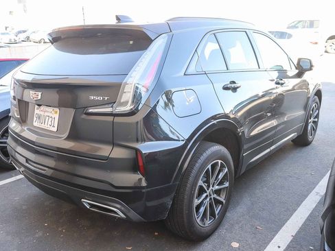 Used 2024 Cadillac XT4 Sport w/ Cold Weather Package image 9