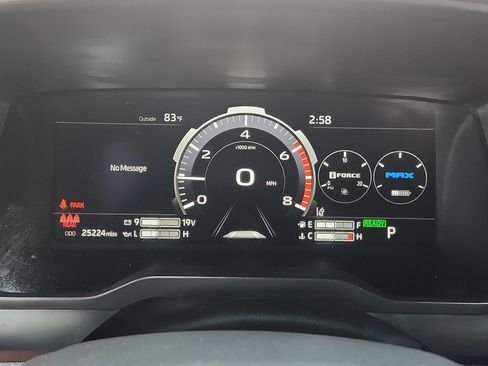 Used 2023 Toyota Tundra Platinum AWD/4WD image 18