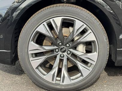 New 2026 Audi Q8 Premium Plus