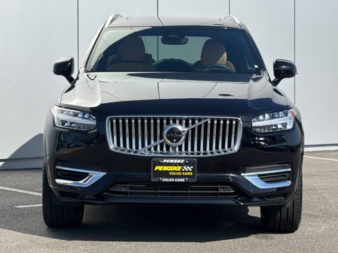 Used 2024 Volvo XC90 T8 Ultimate AWD/4WD image 8